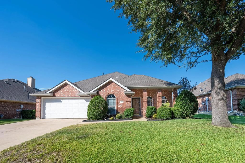 520 Covey Trail, Rockwall