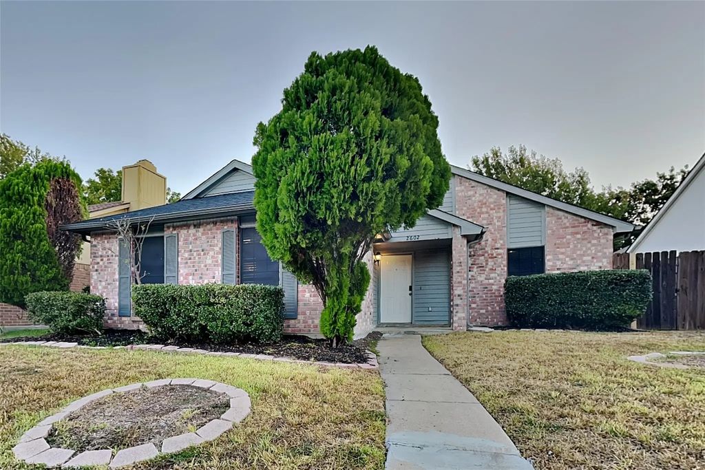 2602 Lake Valley Drive, Garland