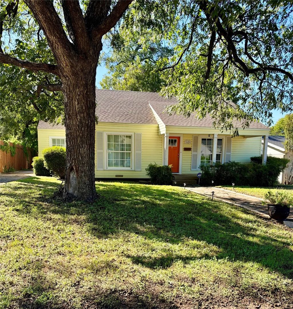 3620 Winston Road, Fort Worth