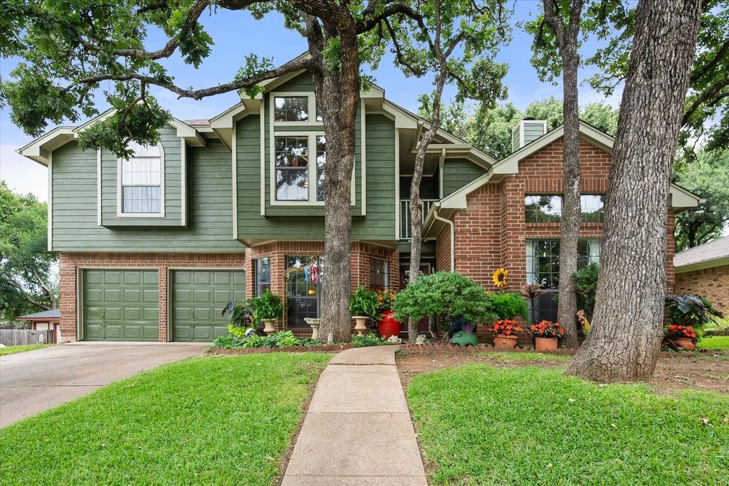6616 Shorewood Drive, Arlington