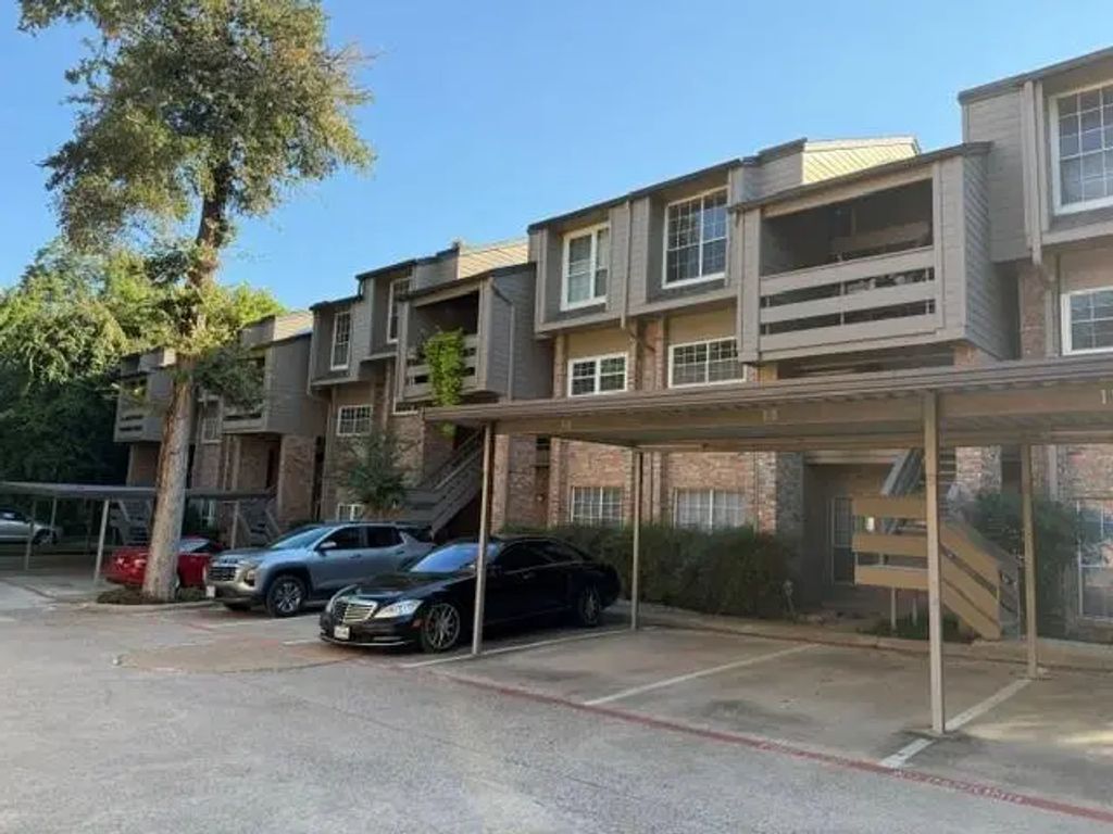 9801 Royal Lane 308, Dallas