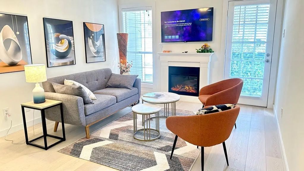 18333 Roehampton Drive 322, Dallas