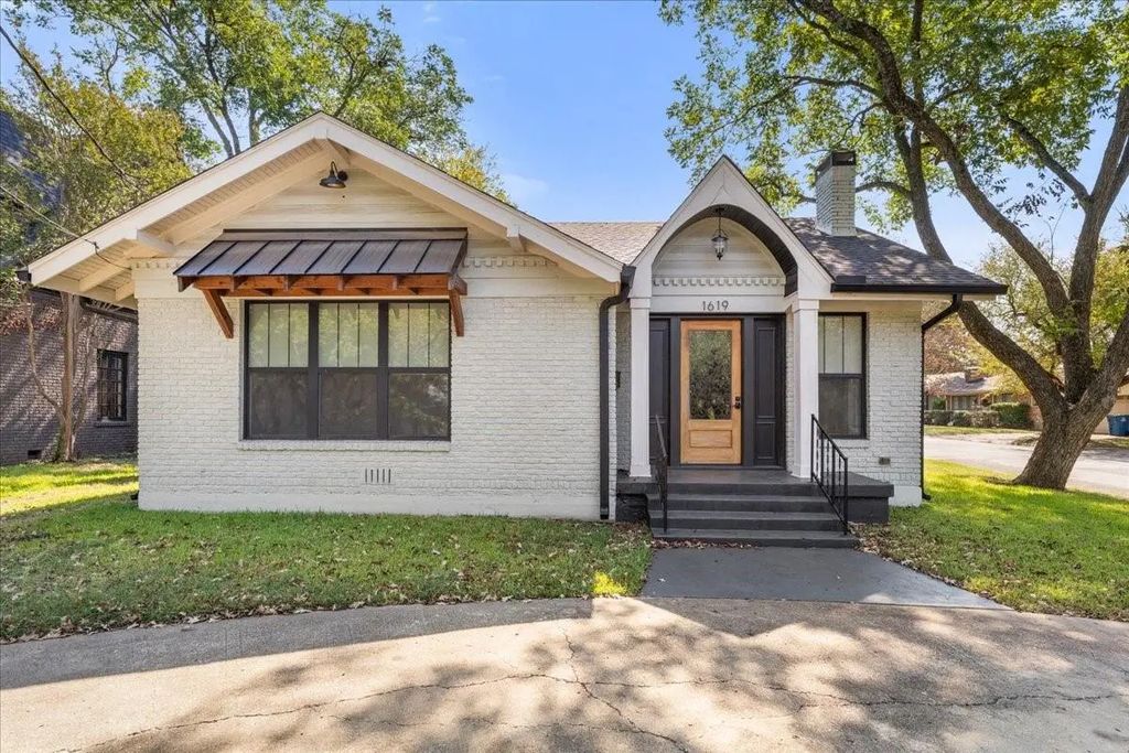 1619 Sycamore Avenue, Corsicana