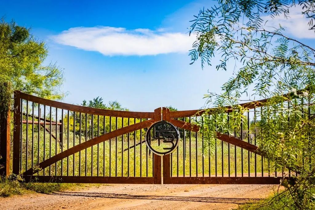 2025 Jesses Run Road, Graford
