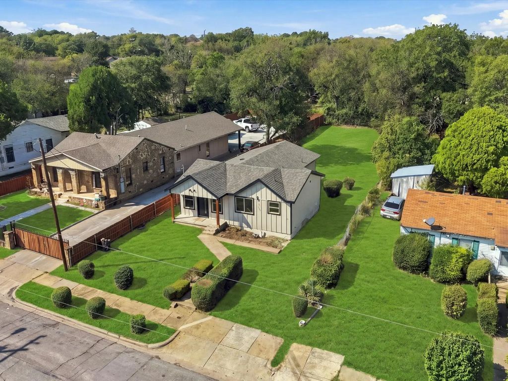 1727 Mentor Avenue, Dallas