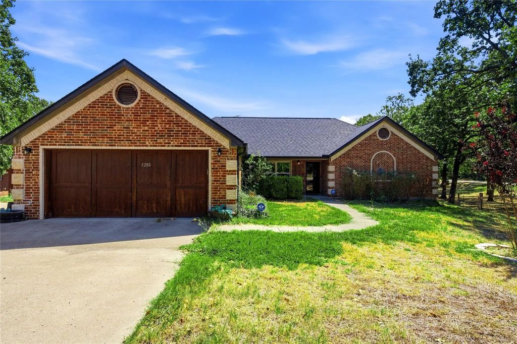 5280 Loma Vista, Malakoff