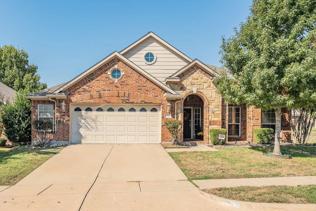 10525 Melrose Lane, Fort Worth