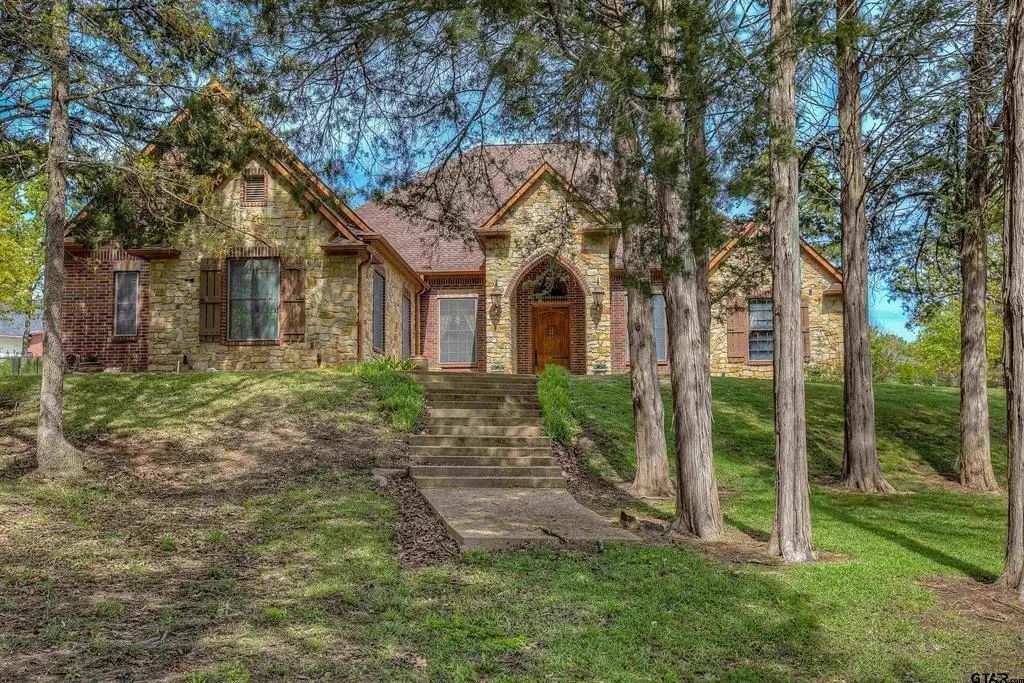 304 County Road 2311, Mineola