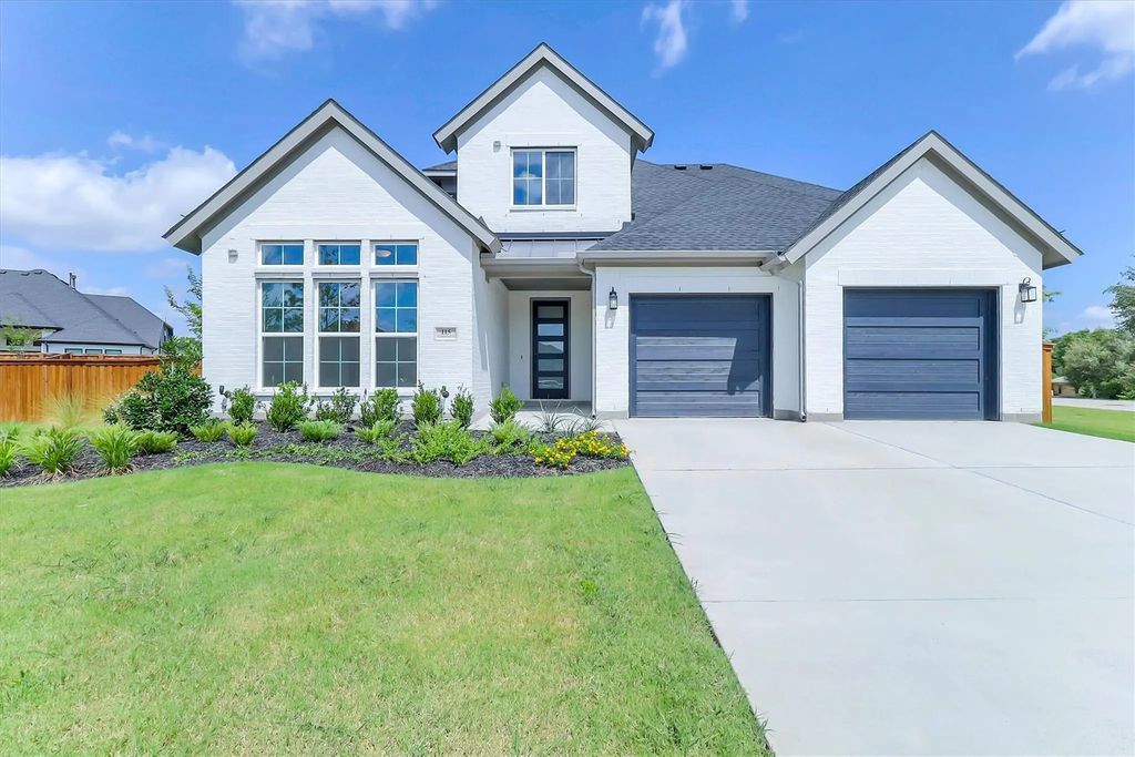 115 Cottonwood Court, Murphy