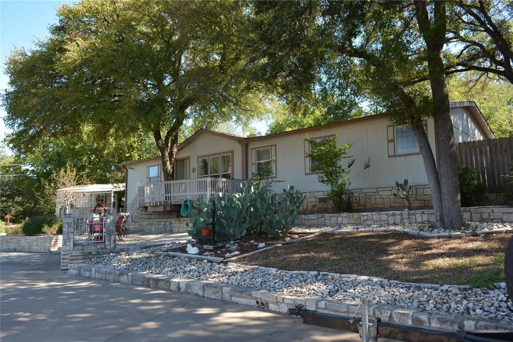 298 1700 Road, Clifton