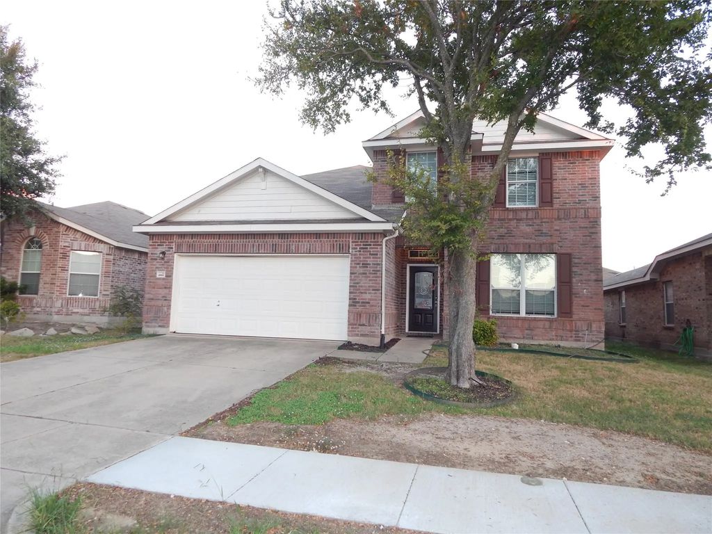 1008 Camp Verde Drive, Forney