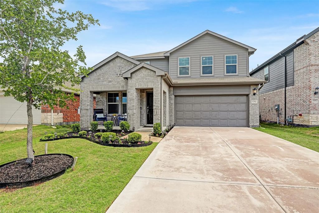 1254 Green Timber Drive, Forney