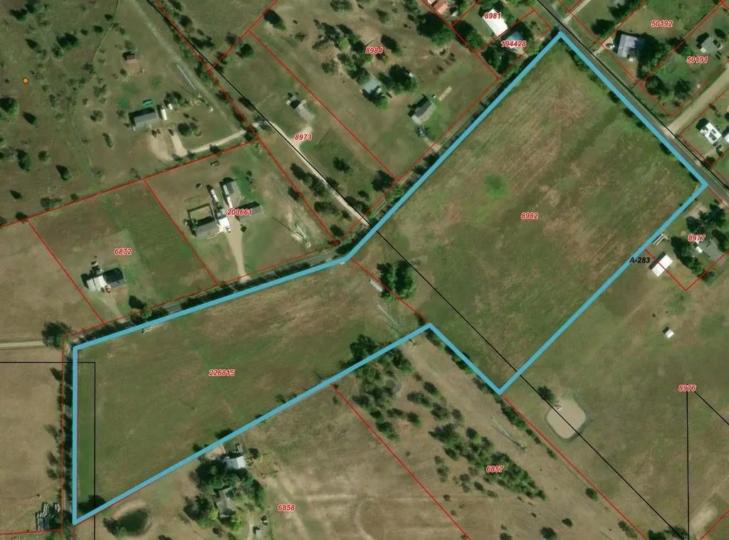 7697 County Road 4094, Scurry