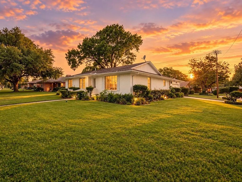 5319 Urban Crest Road, Dallas