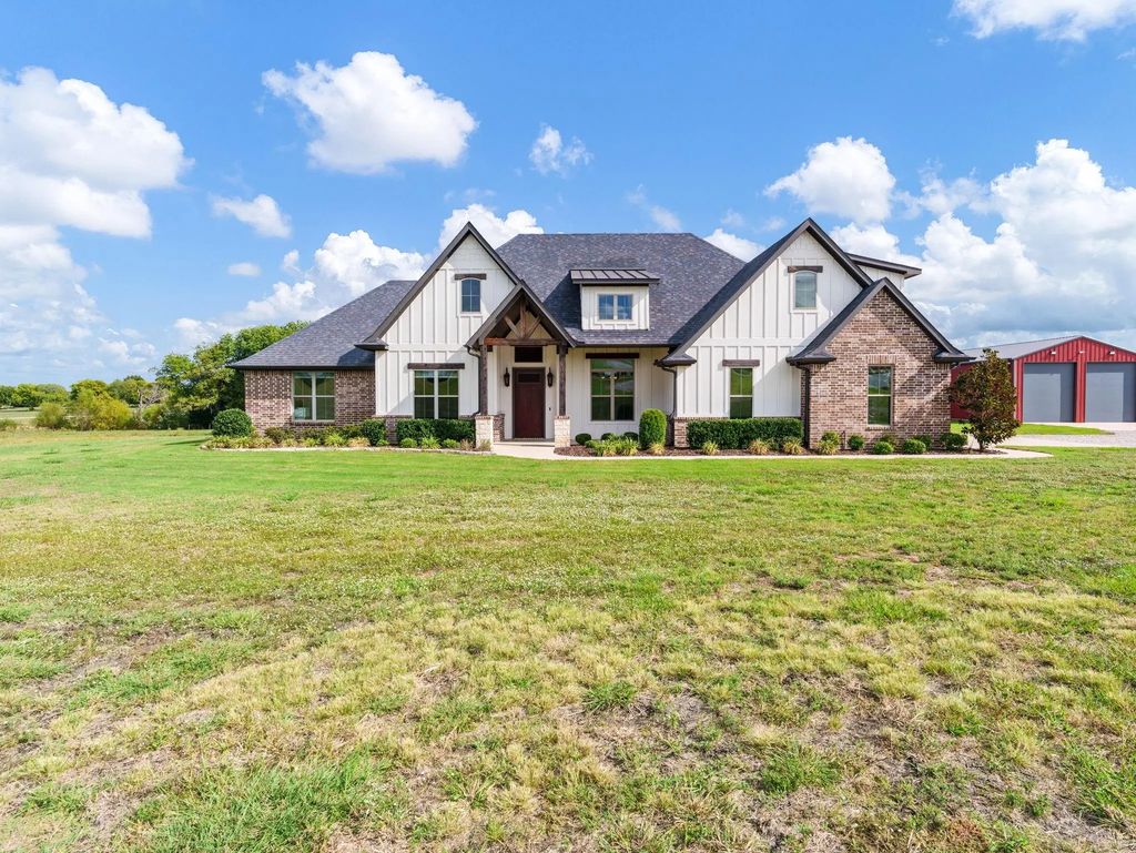 121 Pecan Valley Court, Sherman