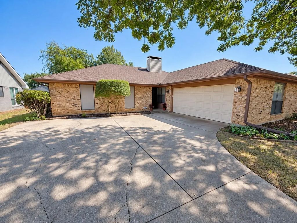 929 Reno Street, Lewisville