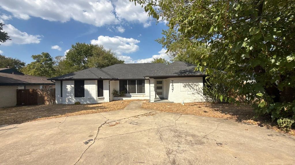 7437 Eccles Drive, Dallas