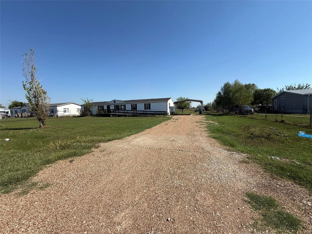 9066 Diamond Avenue, Kaufman