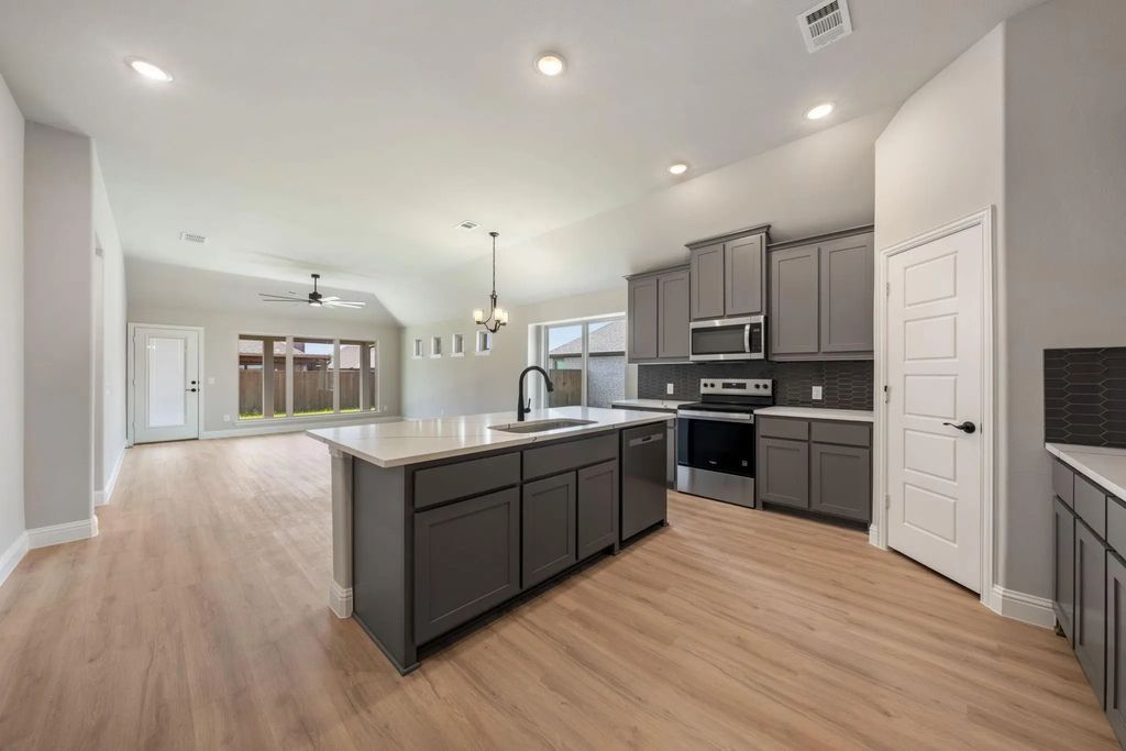 2408 Collinwood, Keene