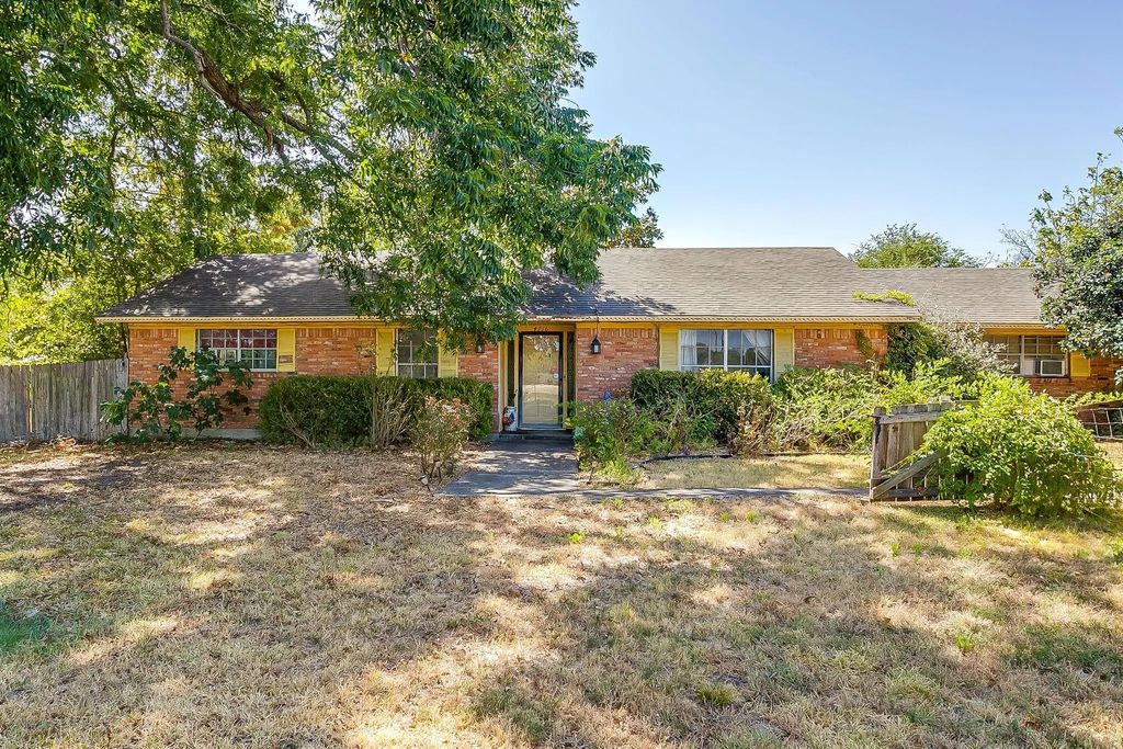 4716 E University Drive, Denton