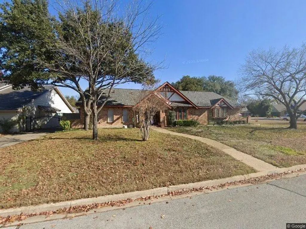 3900 Diamond Loch W, North Richland Hills