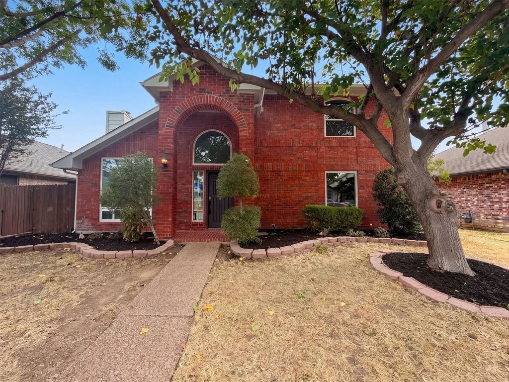 2228 Silverthorn Lane, Flower Mound