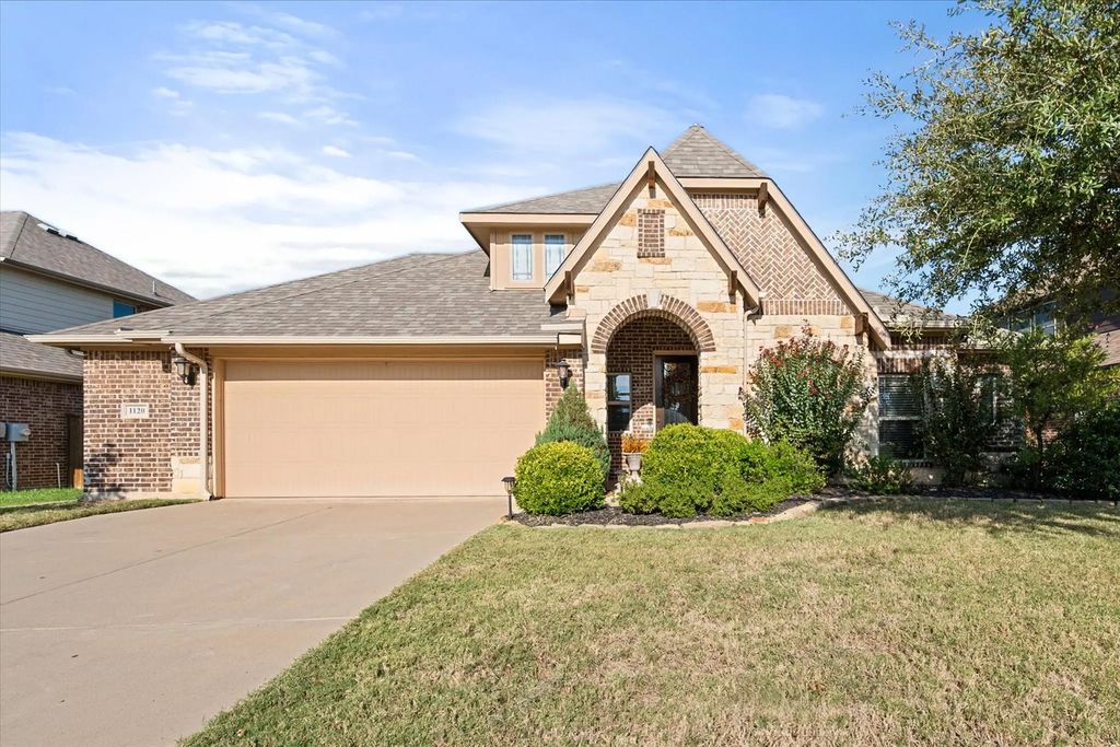 1120 Cardinal Ridge Road, Burleson