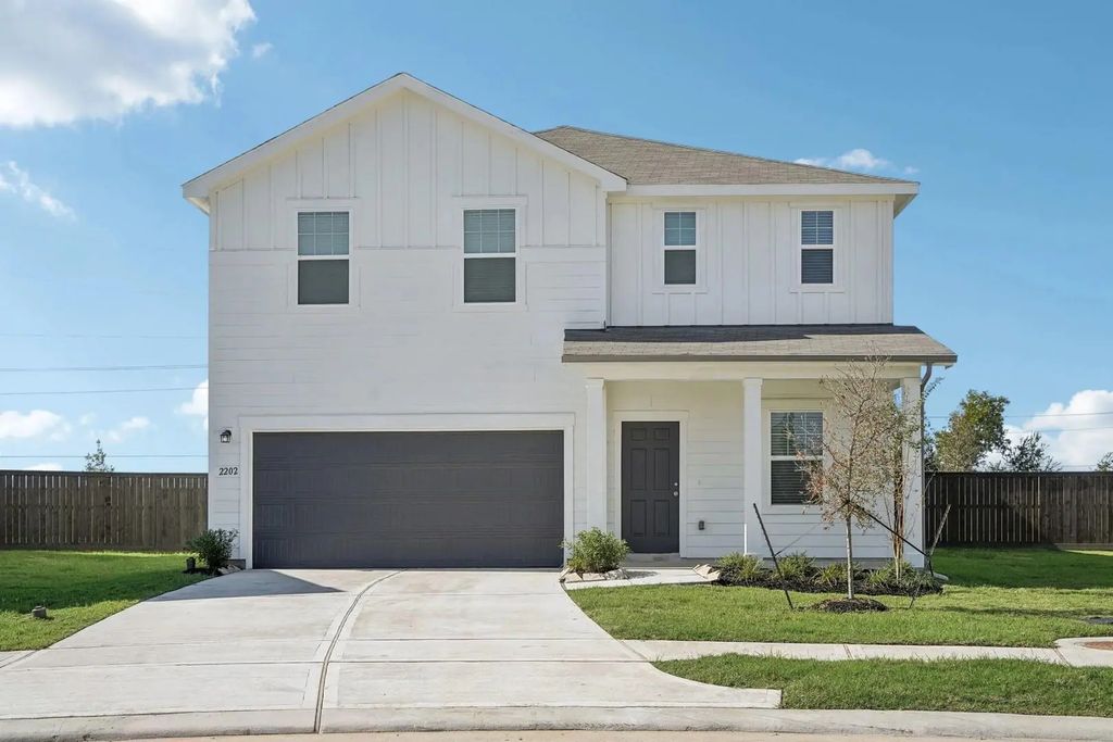 2425 Rambler Drive, Ponder