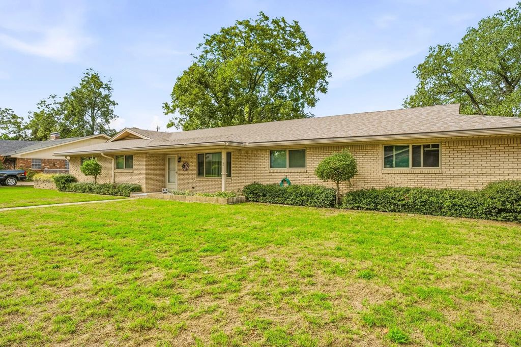 2190 N Woodland Street, Stephenville