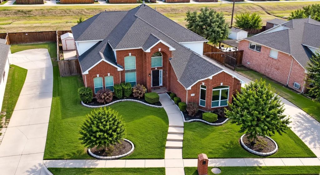 3832 Leon Drive, Carrollton