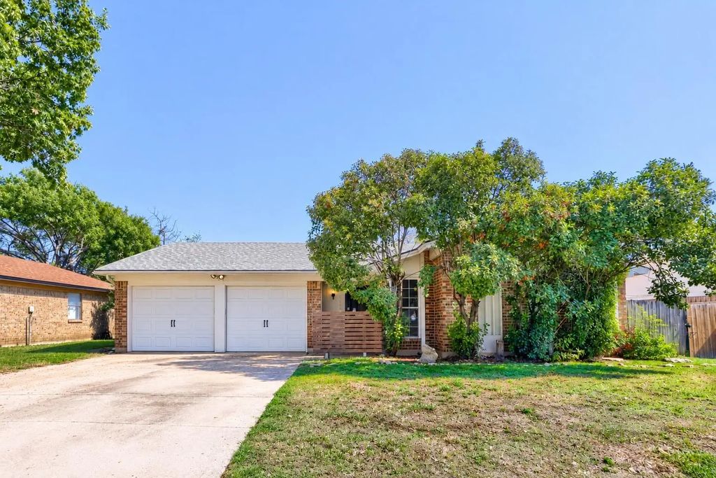 6604 Brookdale Drive, Watauga