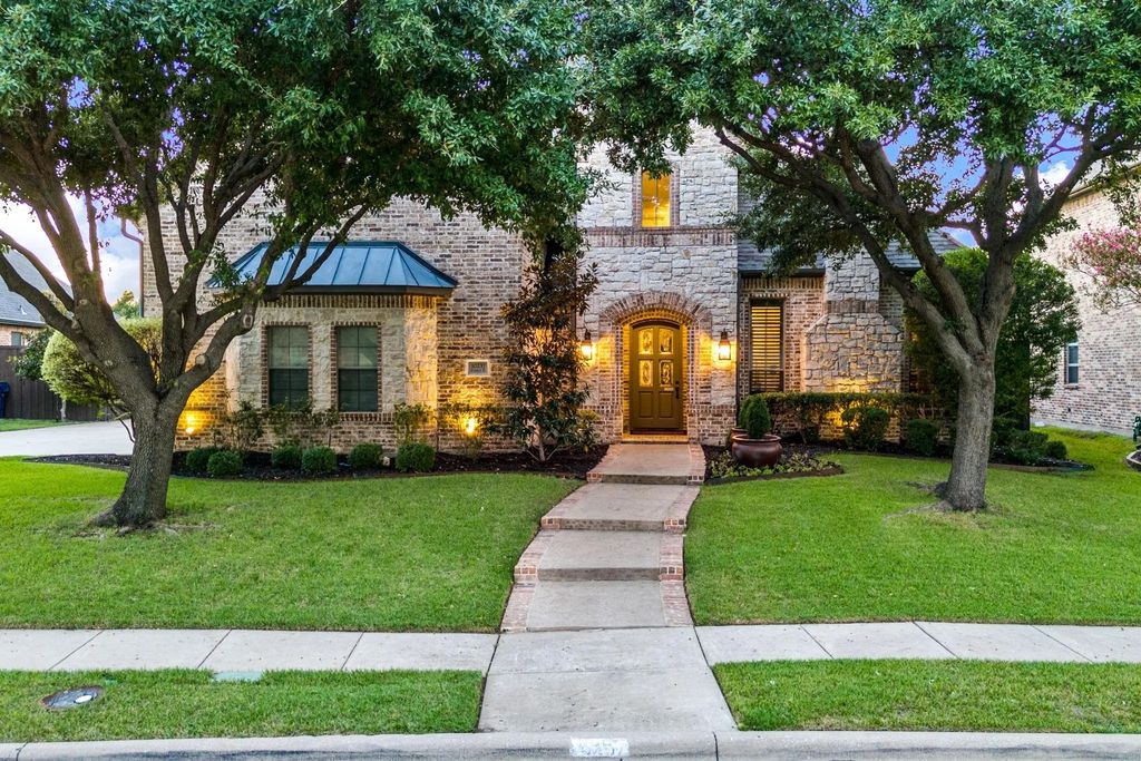 10237 Woodbury Drive, Frisco