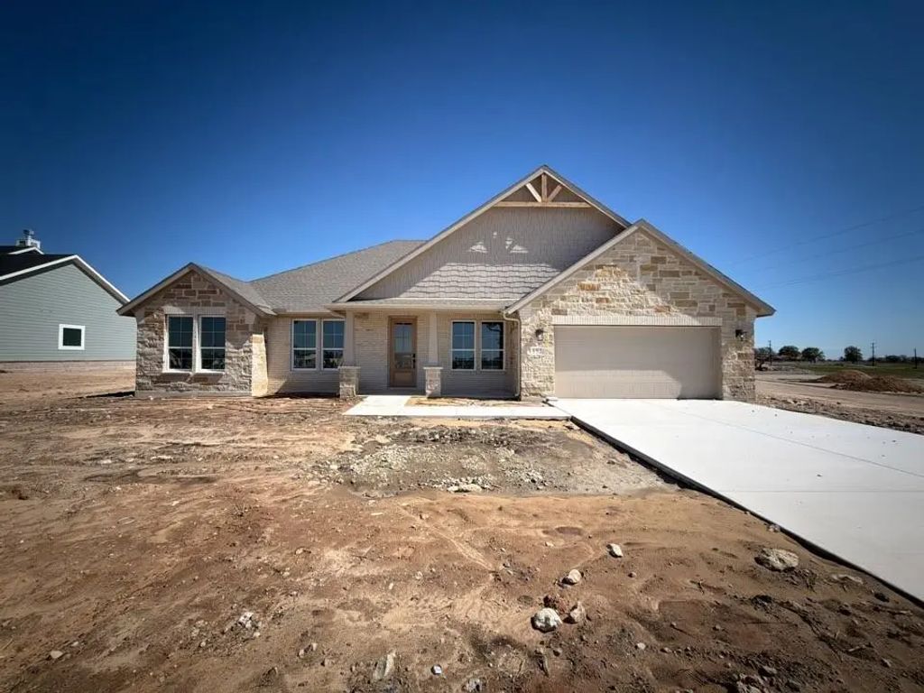 152 Meadow Bend Drive, New Fairview