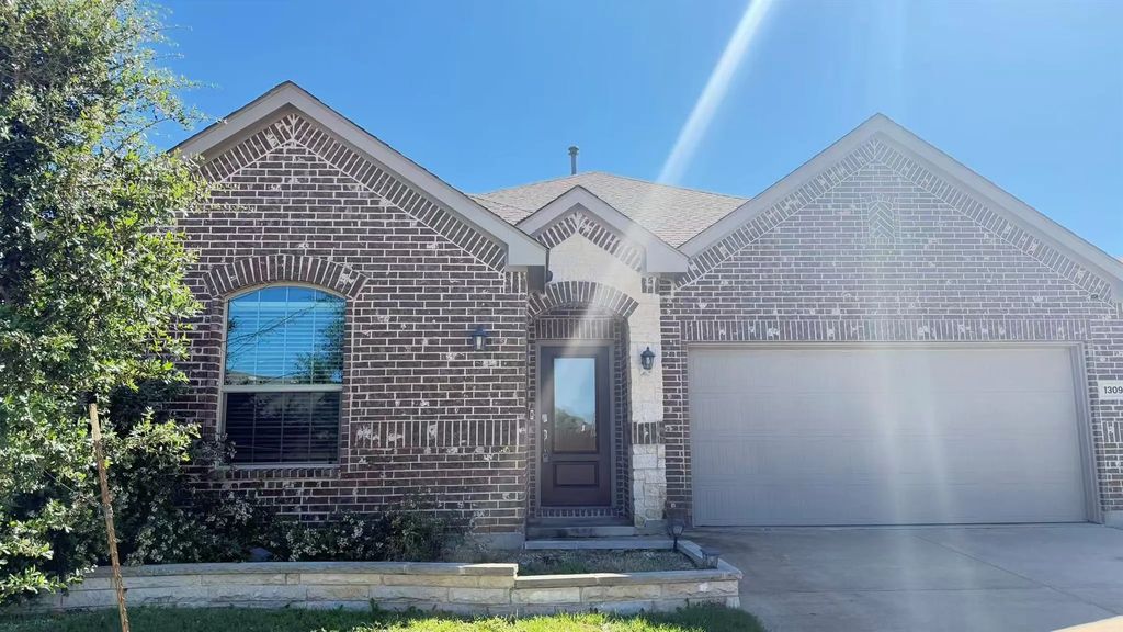 1309 Chapel Hill Drive, Anna