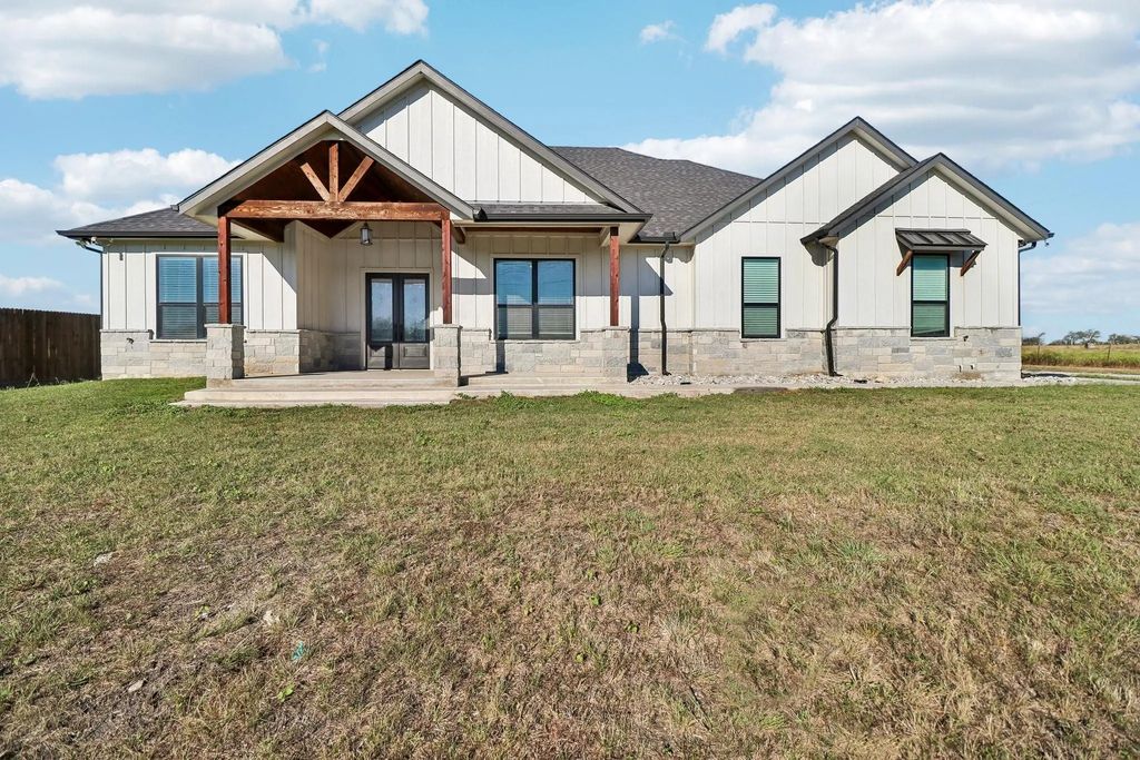 1360 County Road 4522, Decatur