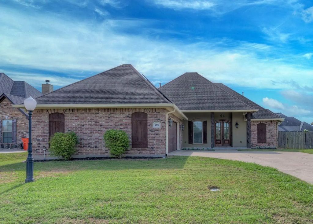 206 Tymark Drive, Bossier City