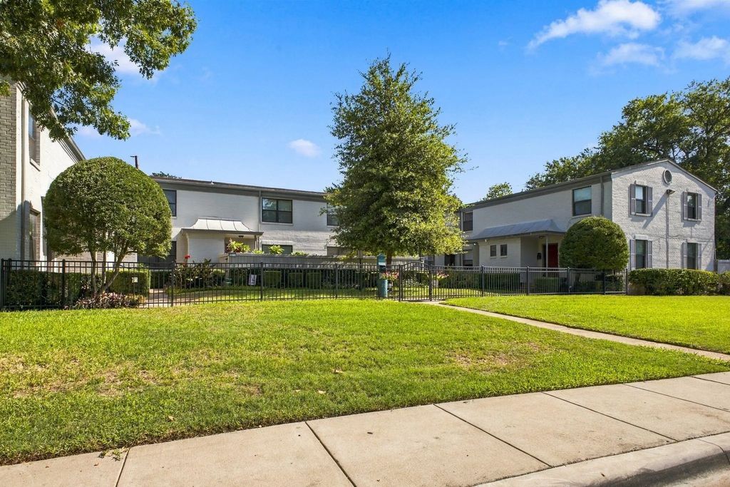 4904 Lahoma Street 4904, Dallas
