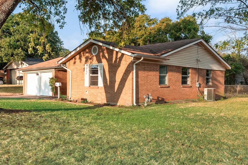 6609 Trailwood Drive, Forest Hill