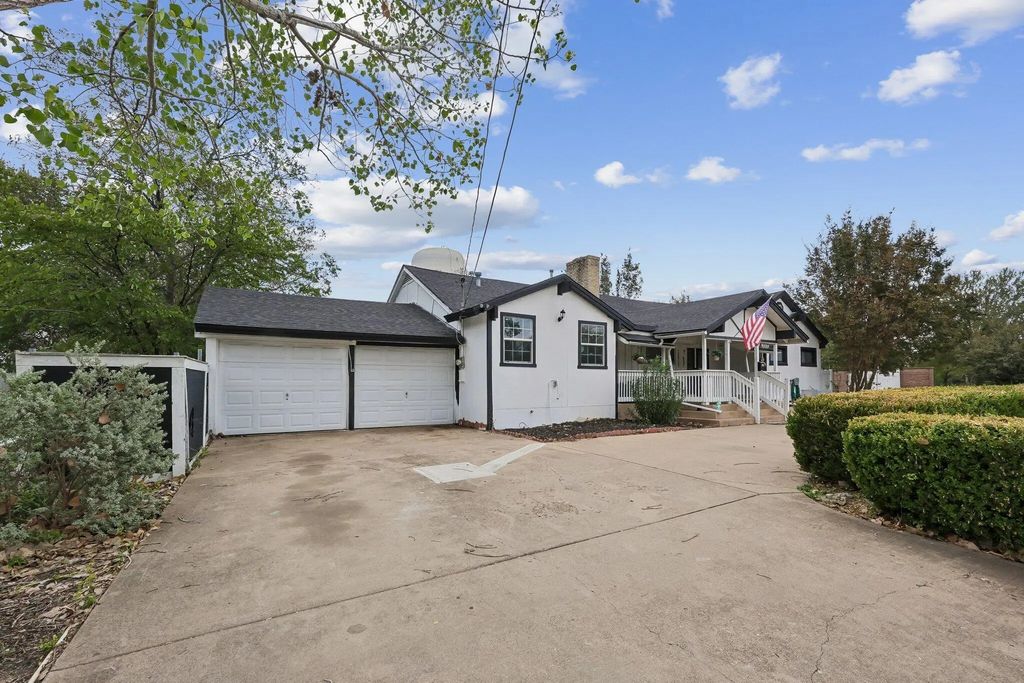 3312 Meadow Oaks Drive, Haltom City