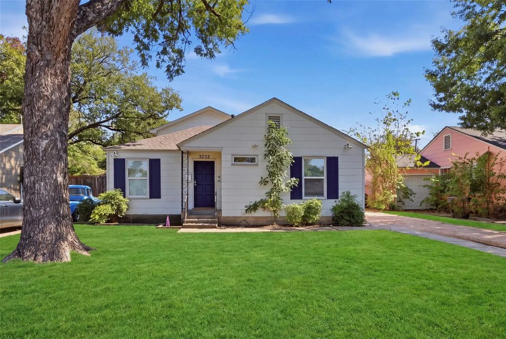 3233 Merida Avenue, Fort Worth