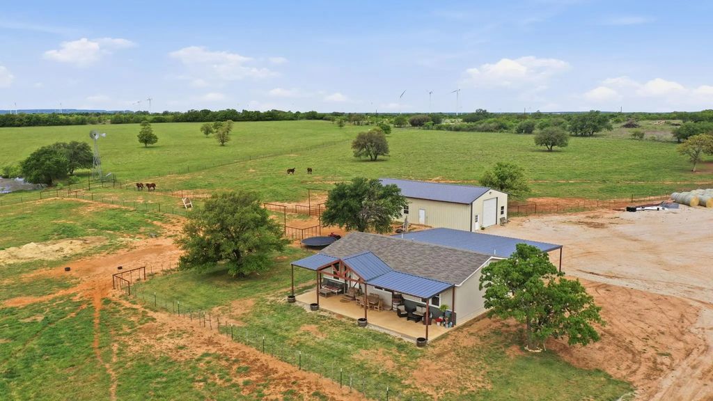 8315 County Road-403, Cisco