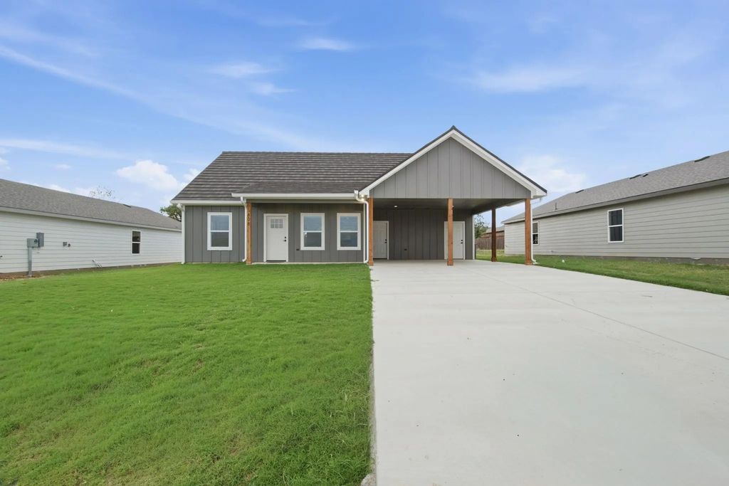 408 Poplar Court, Hico