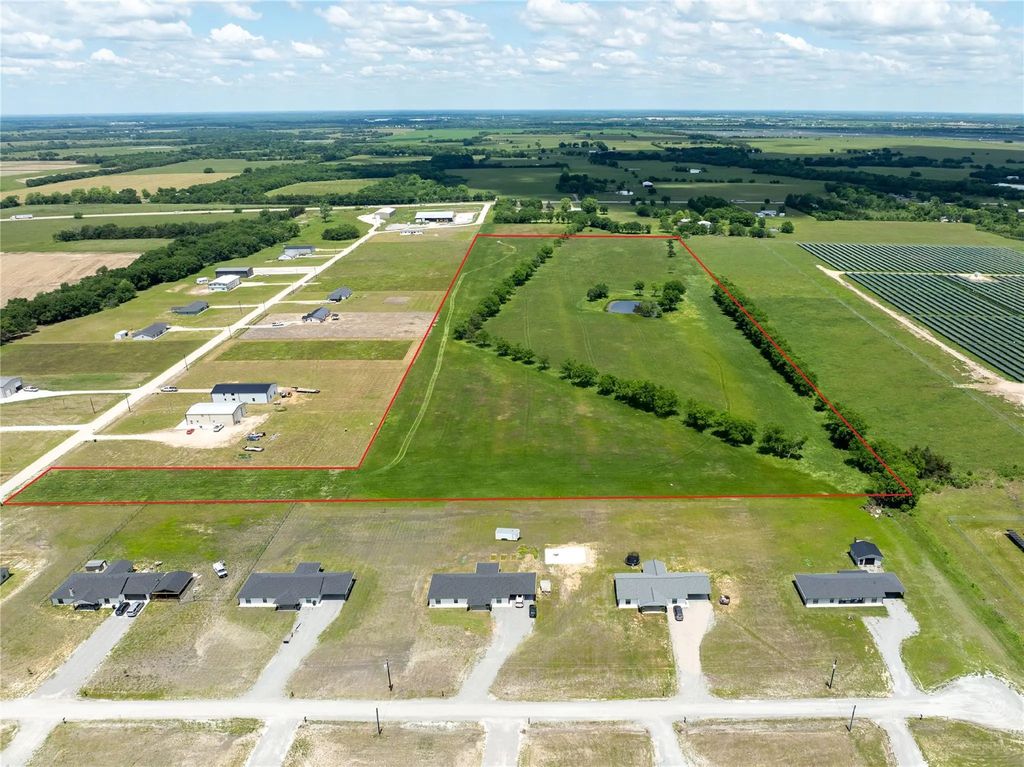 Private Road 24970, Brookston