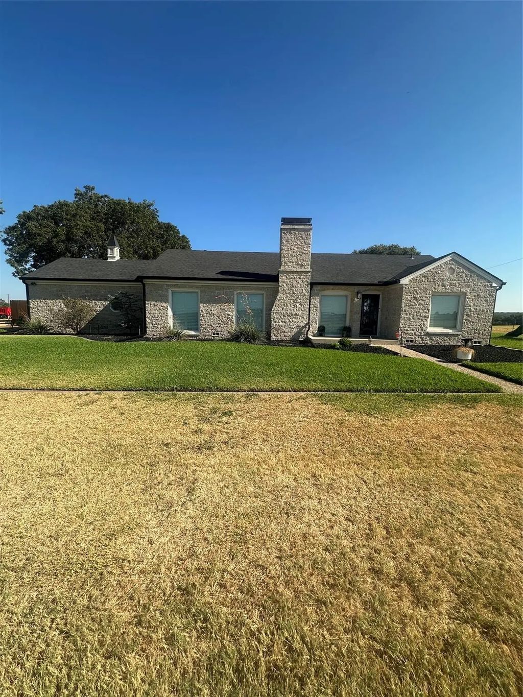 2409 Highway 81 N, Bowie