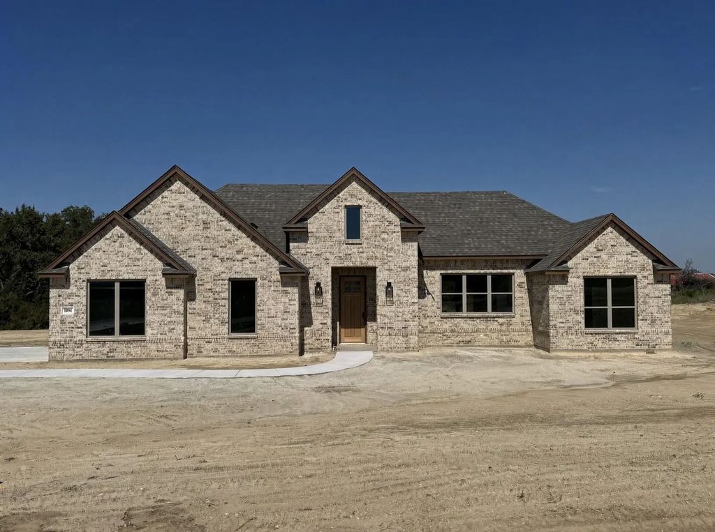 1094 Colt Road, Springtown