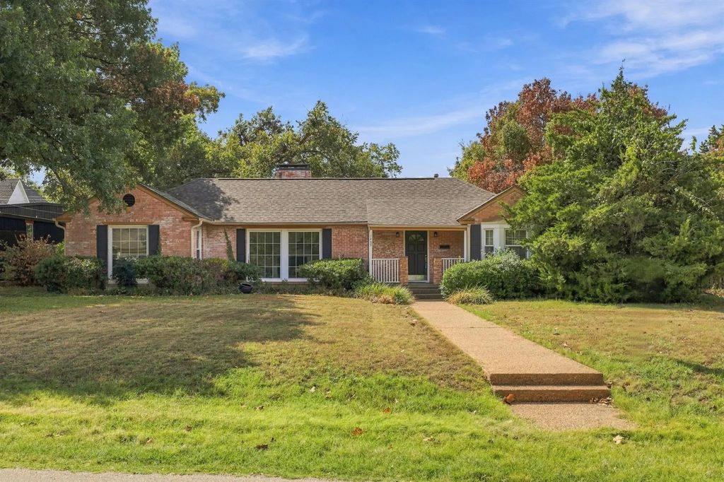 1403 Tranquilla Drive, Dallas