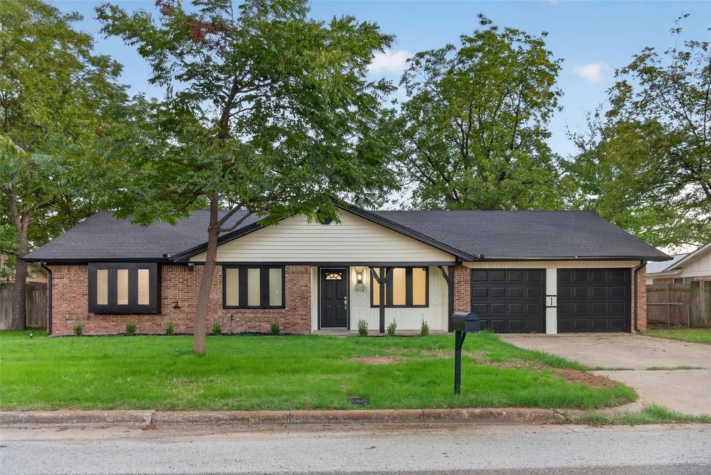612 Simpson Terrace, Bedford