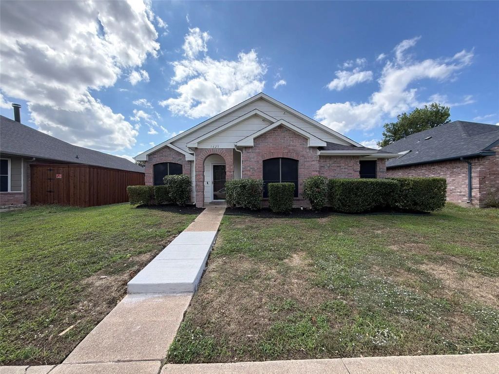 1625 Cool Springs Drive, Mesquite
