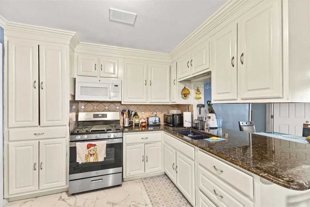 1801 Pleasant Run Road, Carrollton