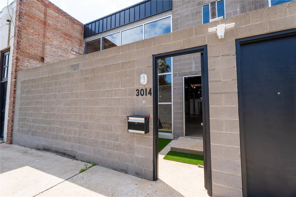 3014 Canton Street, Dallas